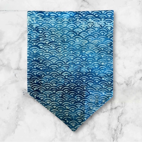 DOG Bandana - Blue Waves - Size L Large - Picture 1 of 1